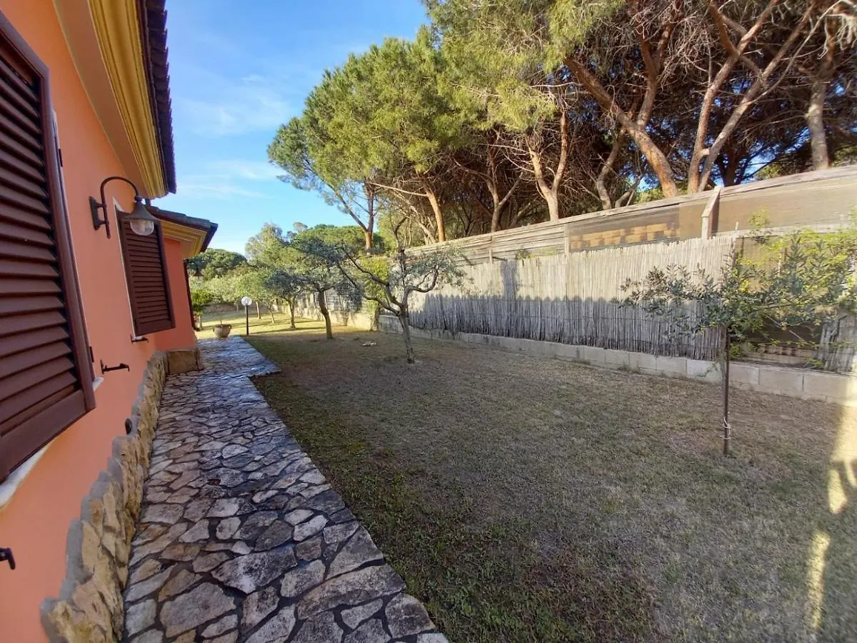 Villa Colostrai San Priamo 0*,  意大利